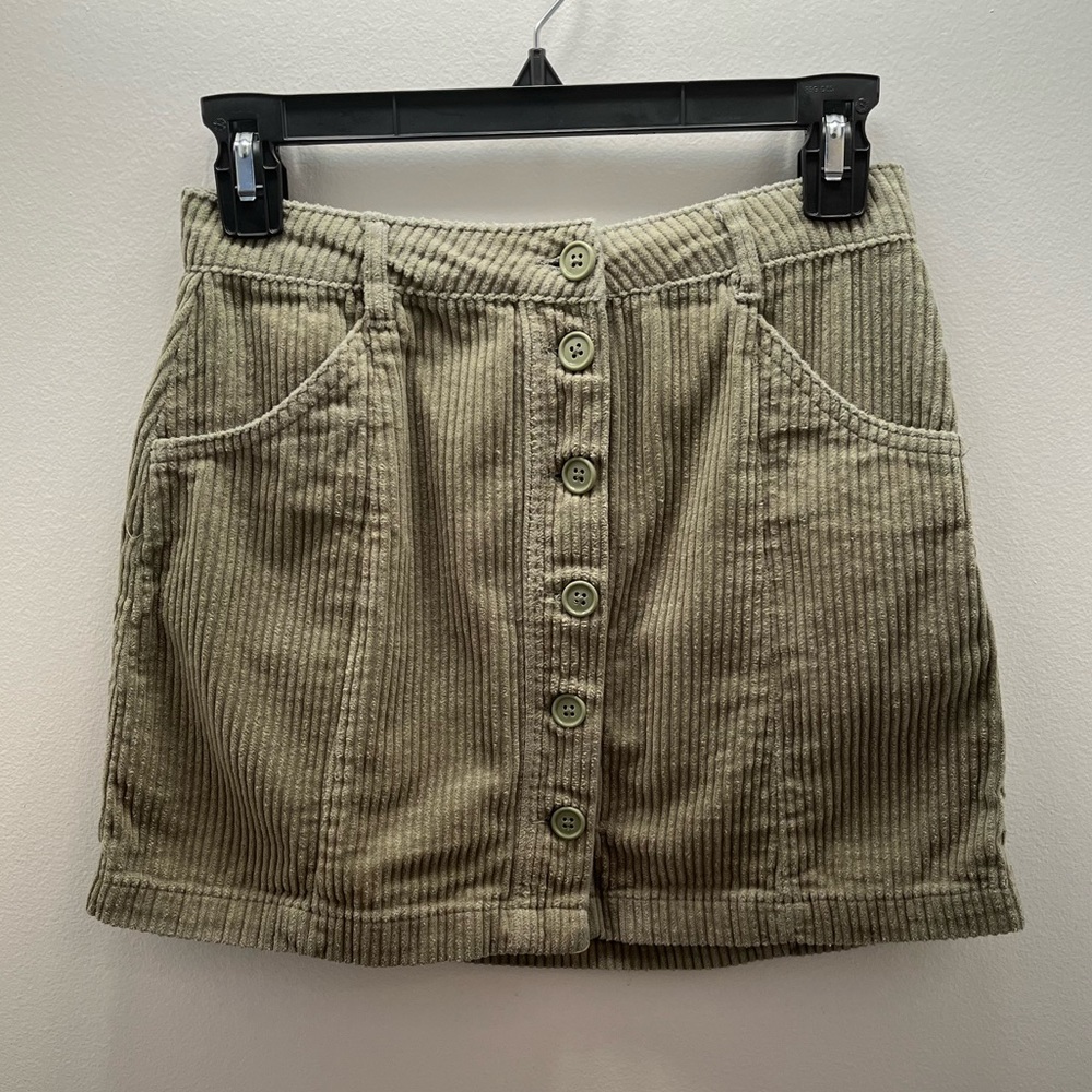 Forever 21 Small Green Button Down Skirt